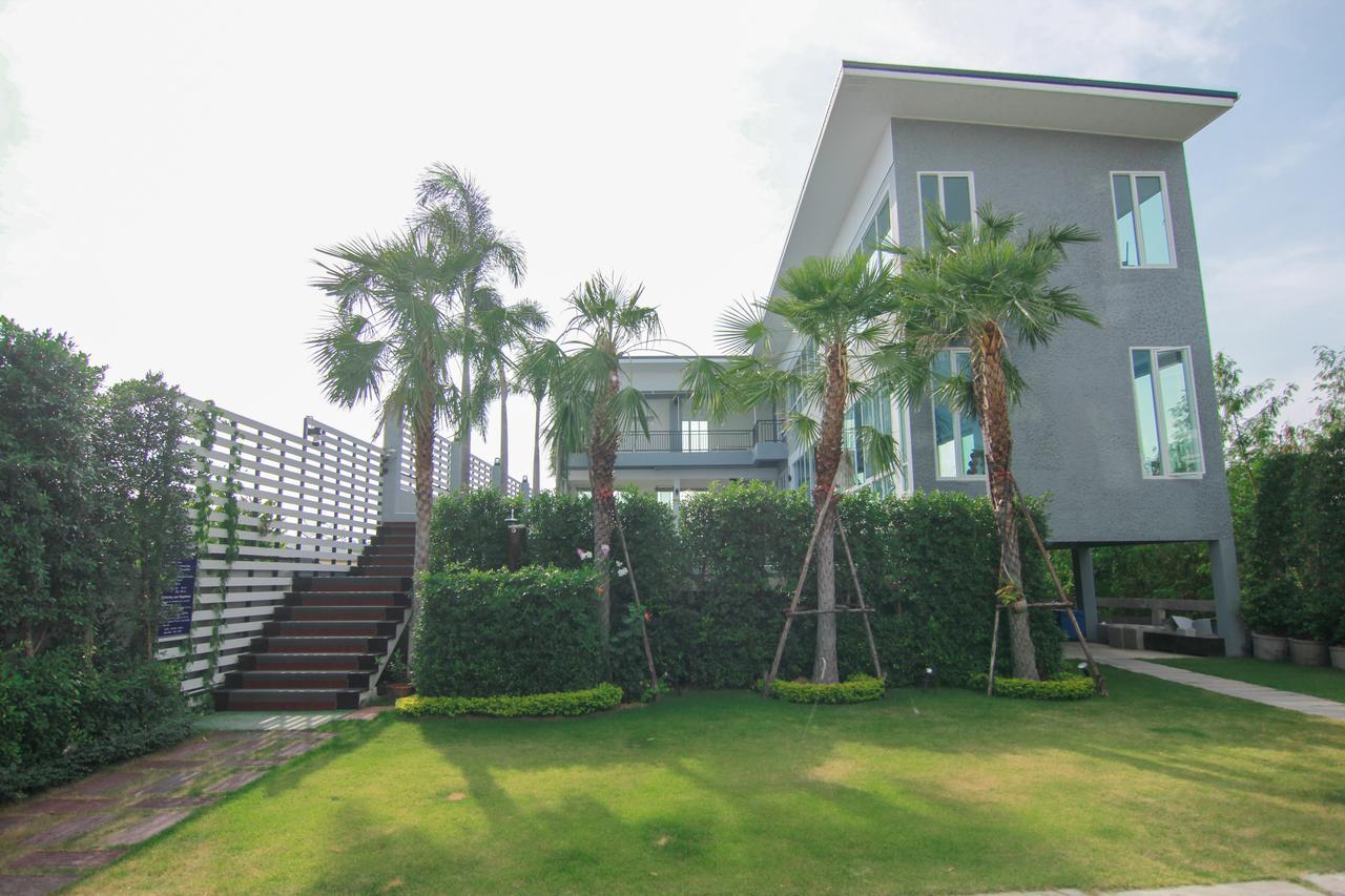 Tada Condotel Buriram Exteriér fotografie