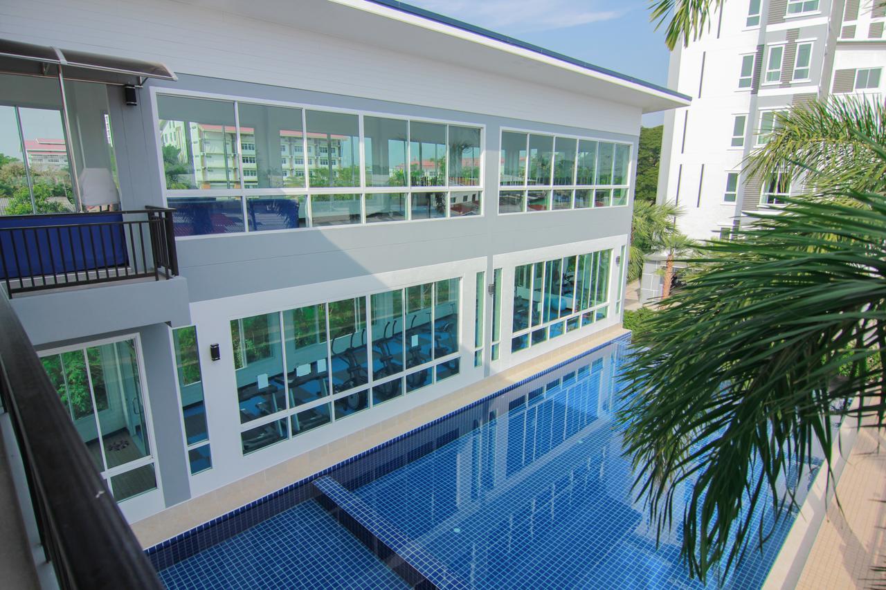 Tada Condotel Buriram Exteriér fotografie